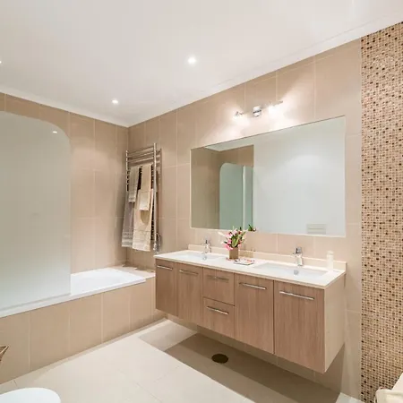 Apartament Moderno *