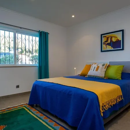 Moderno * Vale do Lobo